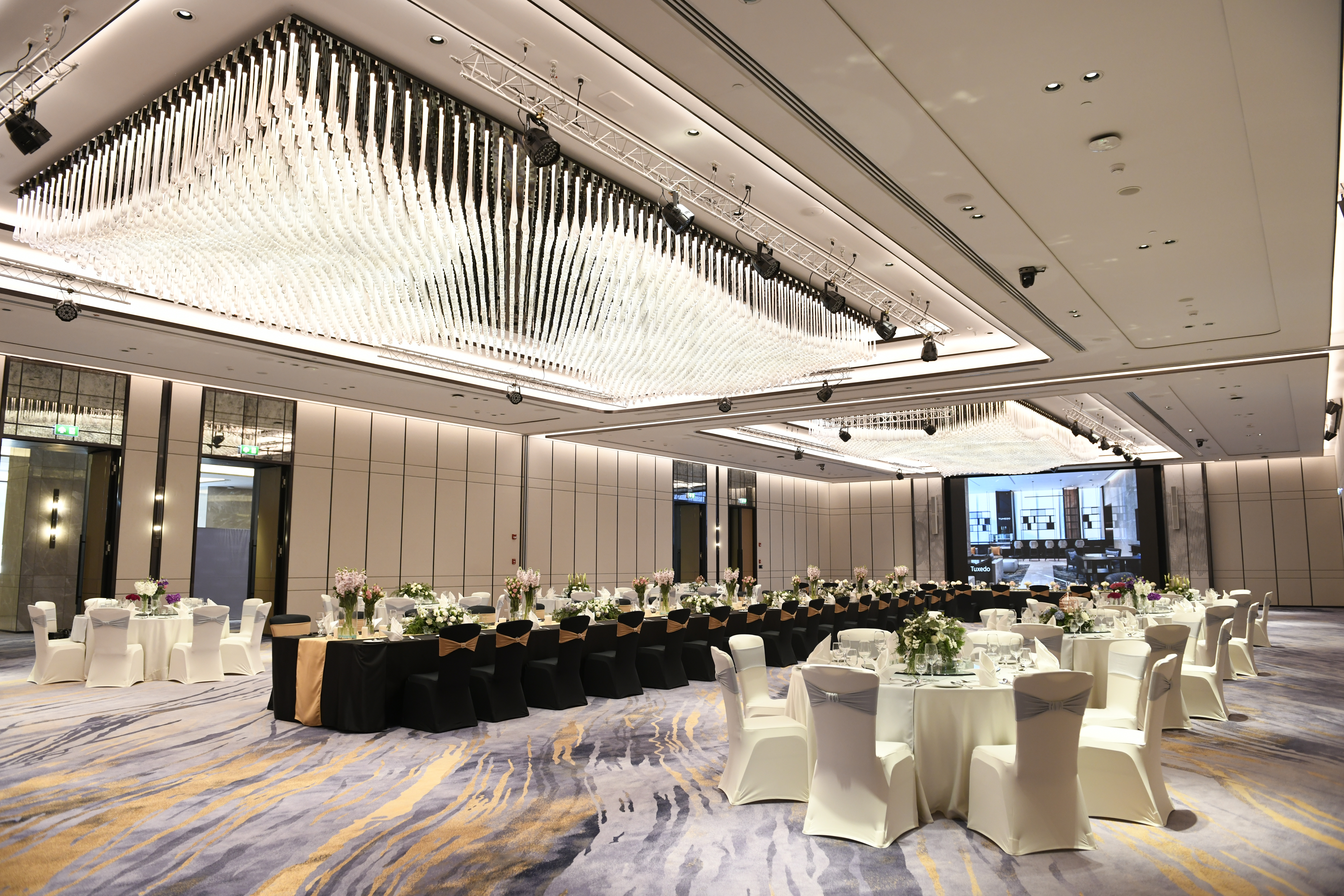  5 000 Carlton Hotel Bangkok Sukhumvit