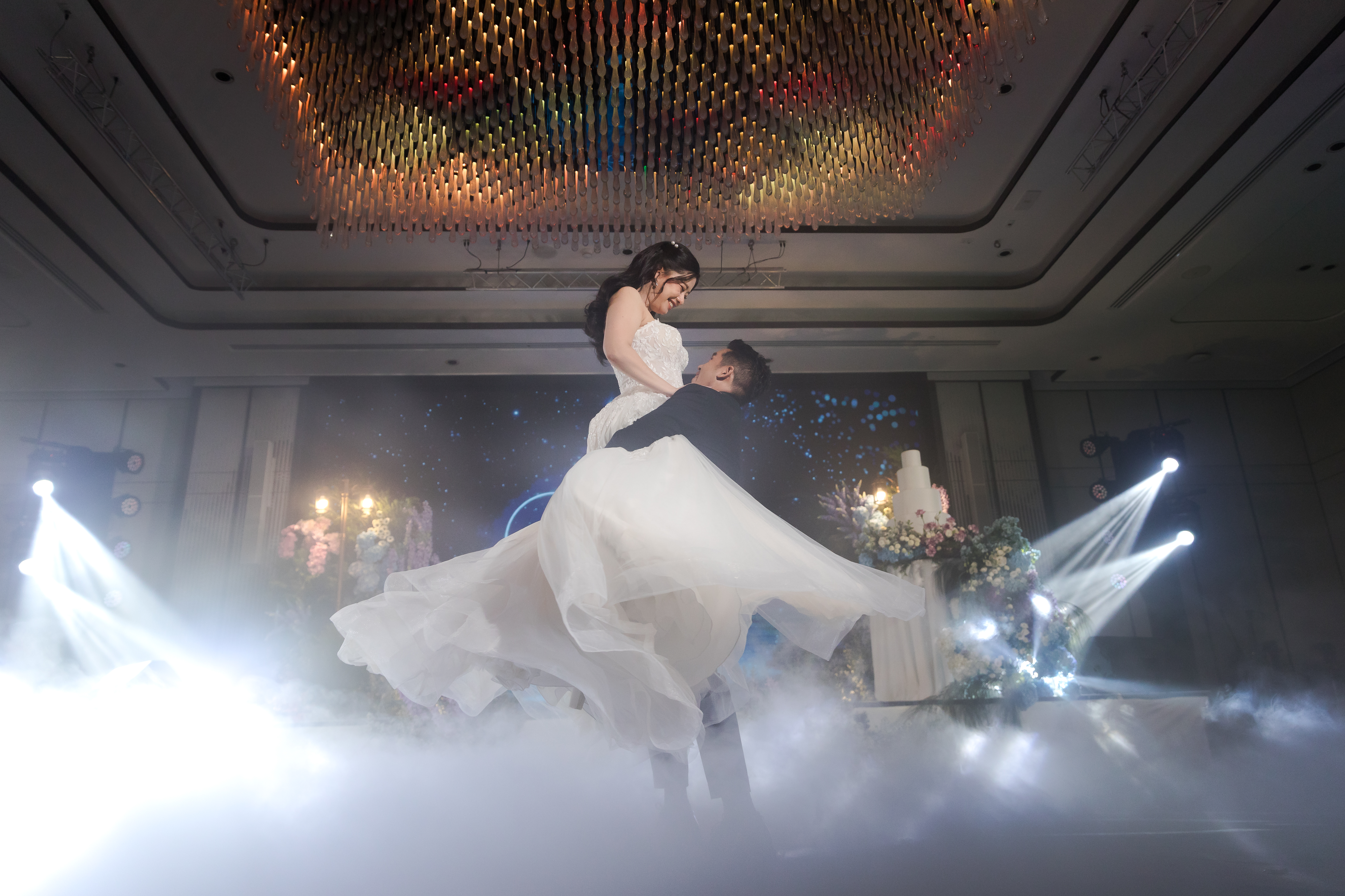 แพ็กเกจงานแต่งสวยหรูโมเดิร์น ค่าใช้จ่ายขั้นต่ำ 550,000 บาท* พร้อมข้อเสนอพิเศษ @ Carlton Hotel Bangkok Sukhumvit