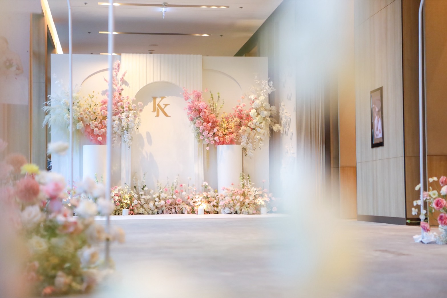 แพ็จเกจแต่งงานราคาพิเศษ เพียง 400,000 บาท ครบทั้งงานหมั้นและงานเลี้ยงฉลอง @ Courtyard by Marriott Bangkok Suvarnabhumi Airport